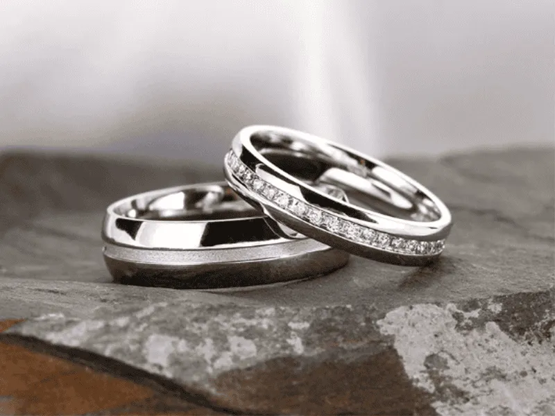 Mua hàng xa xỉ online không còn là nỗi lo của khách hàng